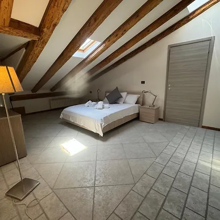 Lex 4 Sauna -trieste Center *